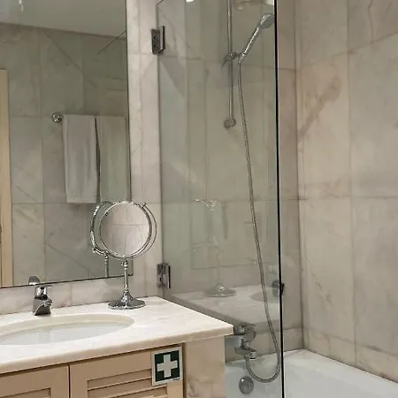 Palace 55 - Beautiful With Parking&balcony * Porto
