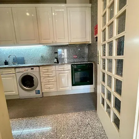 Palace 55 - Beautiful With Parking&balcony * Oporto